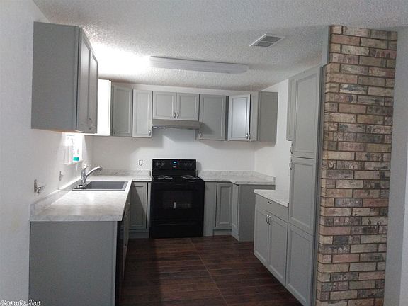 3rd image of 275 Bayshore Dr