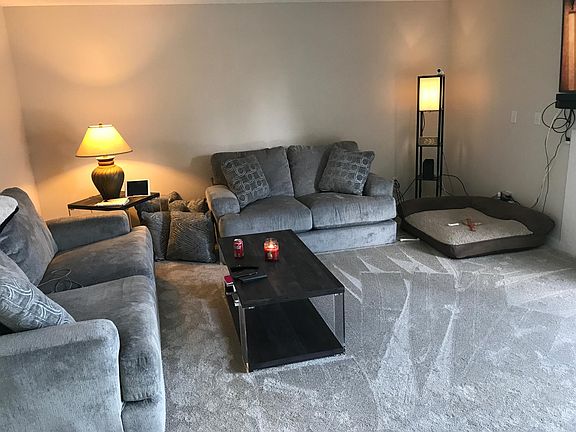 3rd image of 12988 Grove Way