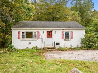 210 Butlertown Rd, Waterford, CT 06385