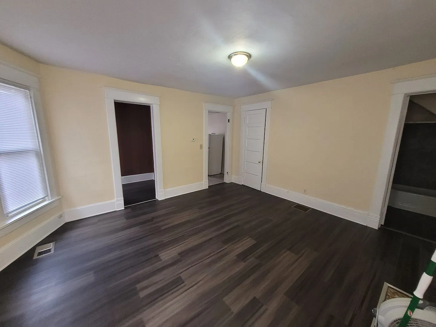 555 E. Wheeling St — Photo 3
