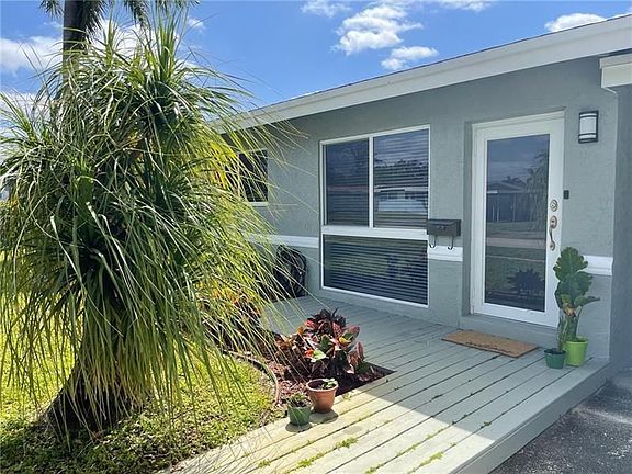 4th image of 3608 SW 23rd St