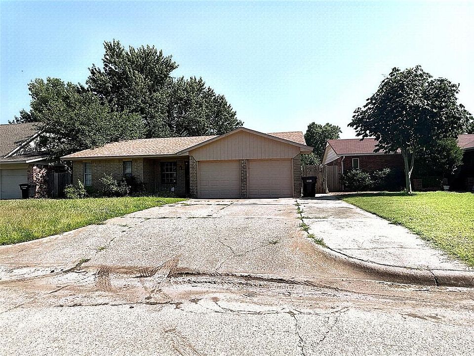 2nd image of 1044 NW 8th St