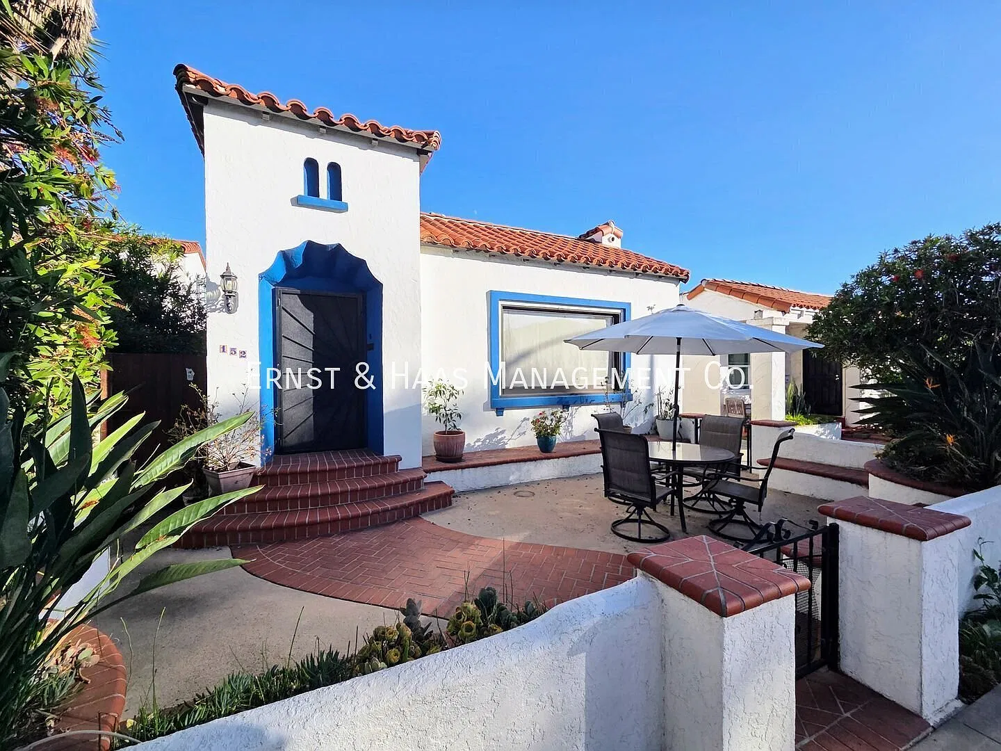 1920s Spanish Charm Meets Beachside Living in Belmont Shore! — Photo 3