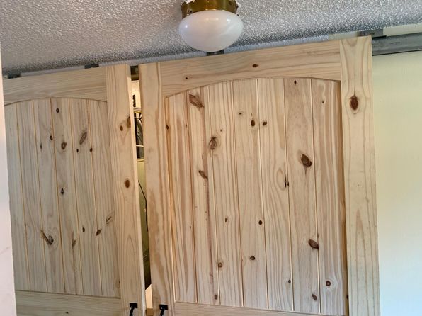 2018 Hackberry Ln #2018