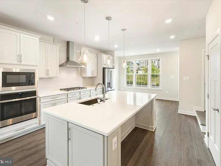 10132 Lake Linganore Blvd — Photo 12