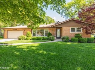 810 S I Oka Ave, Mount Prospect, IL