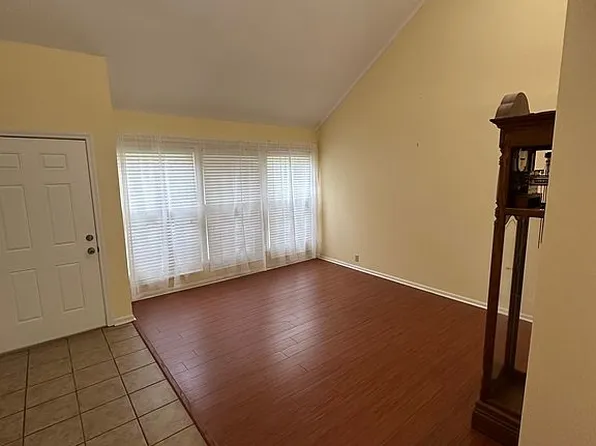 805 Cheryl Dr, Aberdeen, MS 39730