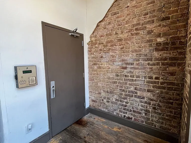 1322 W Broad St #2-A — Photo 13