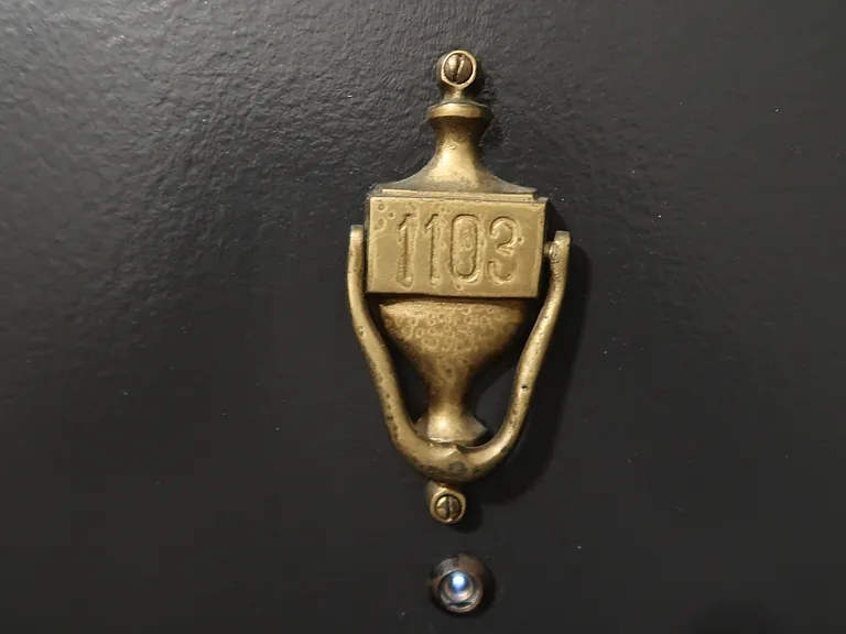 534 W Startford Pl — Photo 14
