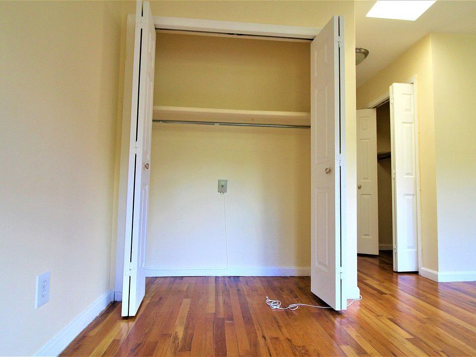 1st image of 536 Isham St APT 31B