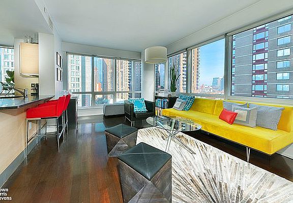 3rd image of 350 W 42nd St APT 14B