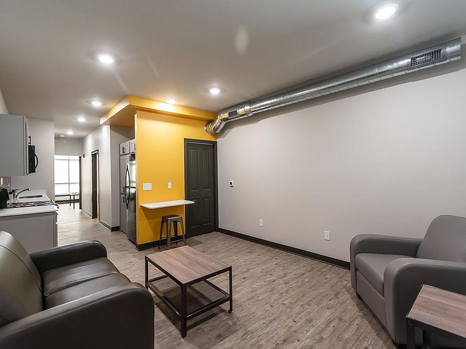 1st image of 318 E 3rd St #205