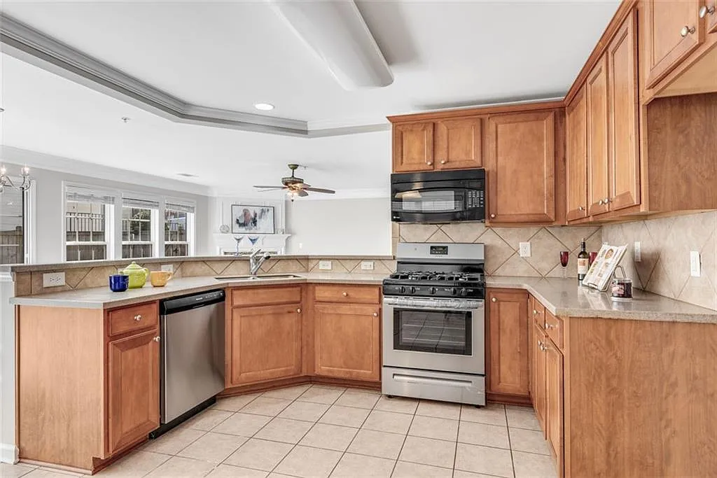 268 Balaban Circle - 1 — Photo 4