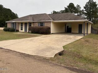 108 Woodgate Dr, Magee, MS 39111