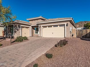10016 W Jasmine Trl, Peoria, AZ 85383