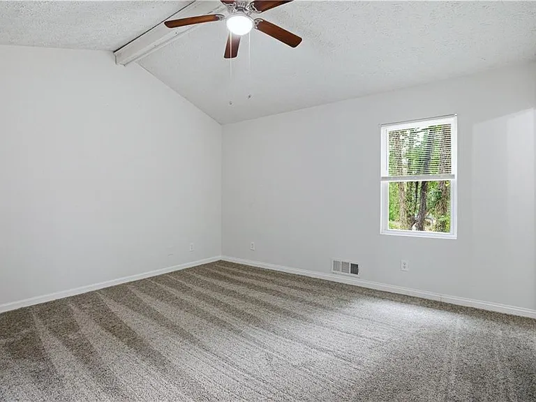 1600 Sugar Plum Dr SW — Photo 9