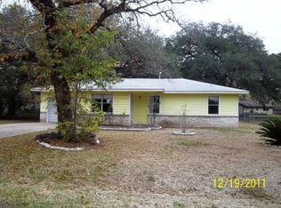 114 Timberlane St, Clute, TX 77531