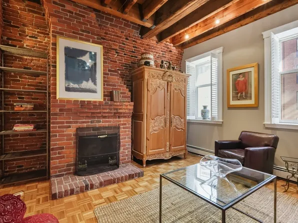 130 Fulton St APT 7, Boston, MA 02109