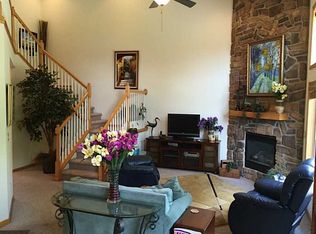 3655 Stoneview Cir SW, Cedar Rapids, IA 52404