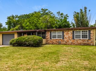 1120 Skye Dr W, Jacksonville, FL 32221