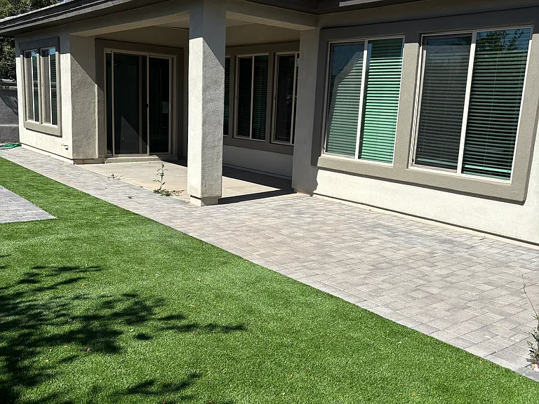 12808 N 144th Dr — Photo 2