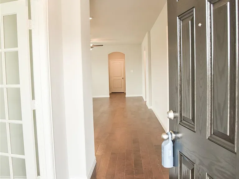 2068 Barx Dr — Photo 3