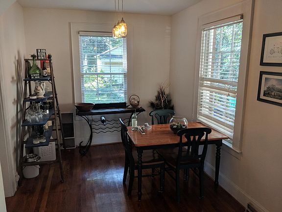 Separate dining room