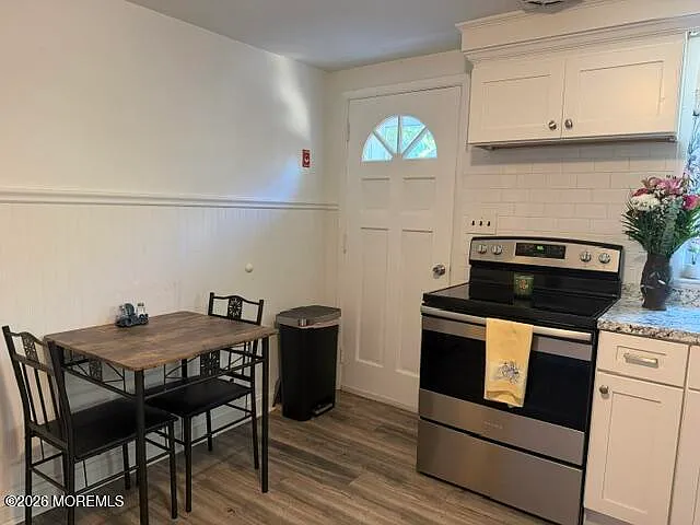 1608 Bay Ave #1 — Photo 11
