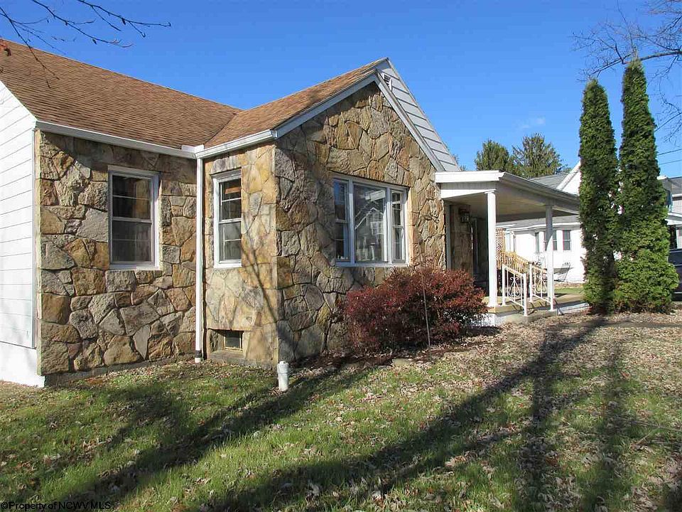 1st image of 441 Junior Ave