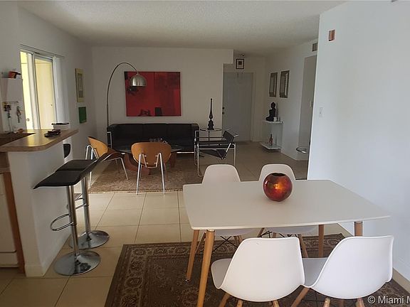 3rd image of 7640 Westwood Dr APT 403