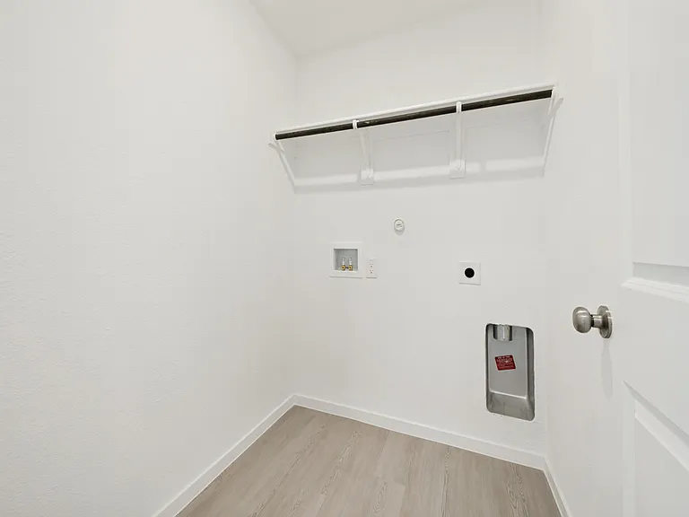 2031 Stable Ln — Photo 22