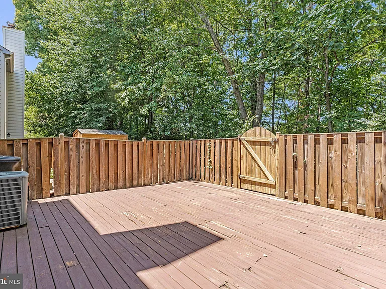 2852 Yarn Ct — Photo 35