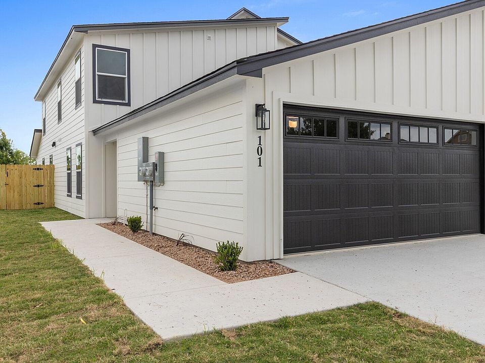 1st image of 516 Paso Fino St #101