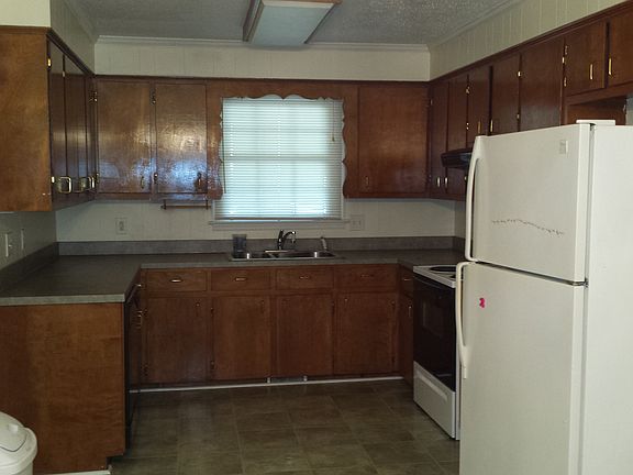 Kitchen view from eat in are