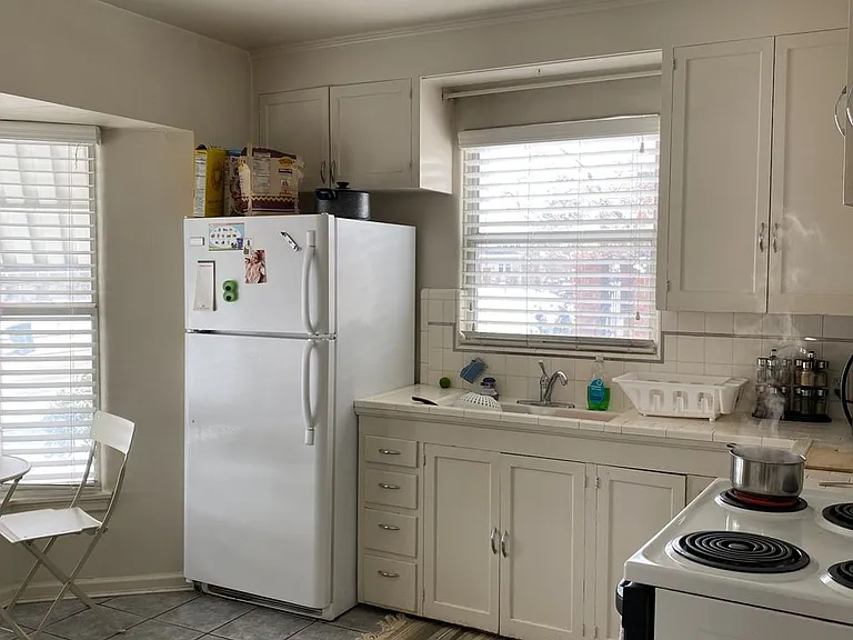 1509 E Redondo Ave #1509 — Photo 3