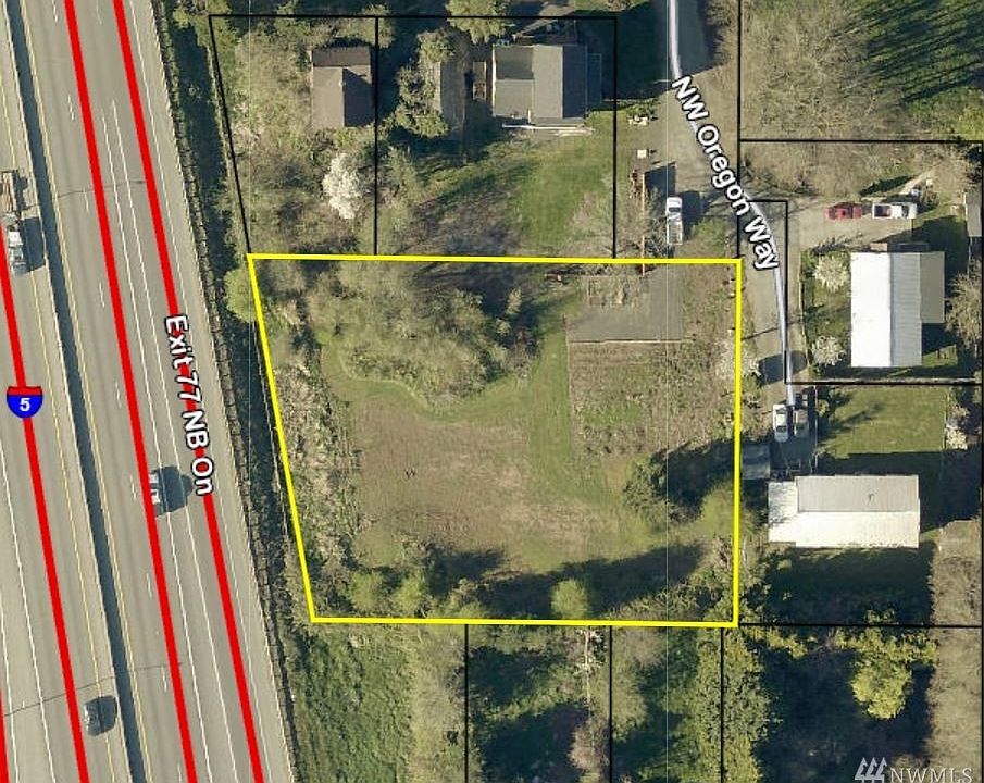 2nd image of 805 NW Oregon Way