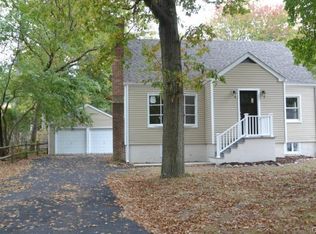 17 Walnut Ave, Trumbull, CT 06611