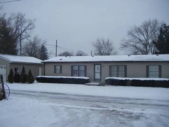 525 Mill St photo 1