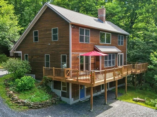 52 Mansfield Road, Fayston, VT 05673