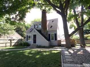 2454 Madison Ave SE, Grand Rapids, MI 49507