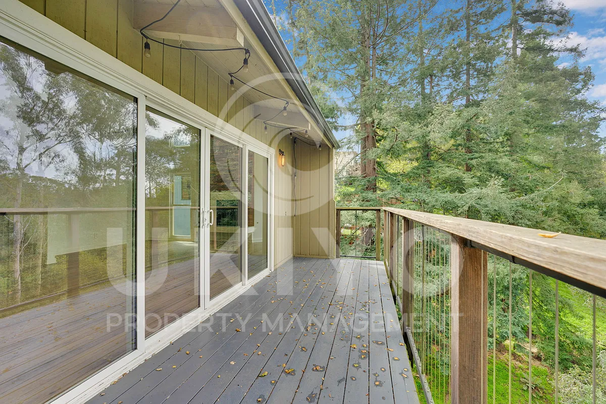 Building Photo - 6343 Girvin Dr