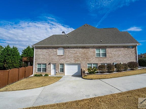 5th image of 409 Sara Ct