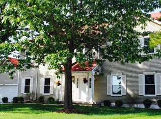 321 Oak Hill Ct, Antioch, IL