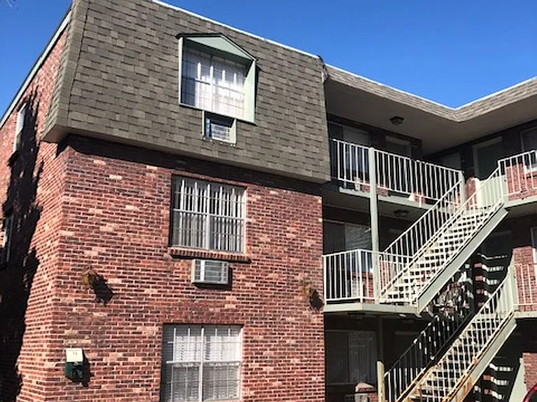 3425 S Marion St — Photo 15