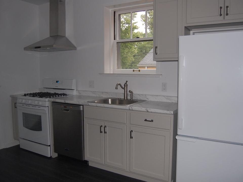 1st image of 7773 Gissler Ave Floor 1