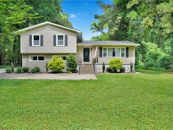 1632 Shipyard Rd, Chesapeake, VA 23323