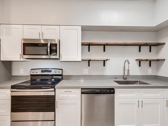 4th image of 815 E Alice Ave APT 2