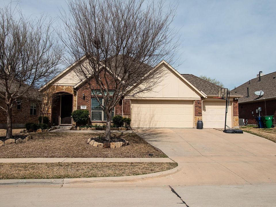1st image of 5520 Centeridge Ln