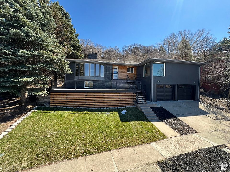 1st image of 552 Chelsea Dr