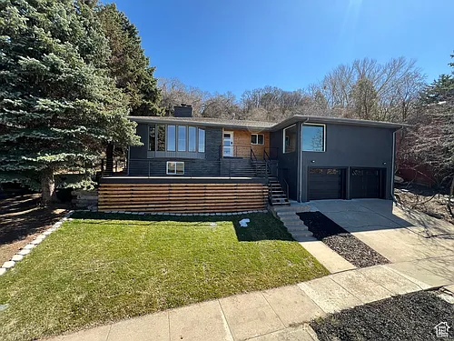 552 Chelsea Dr Photo 1
